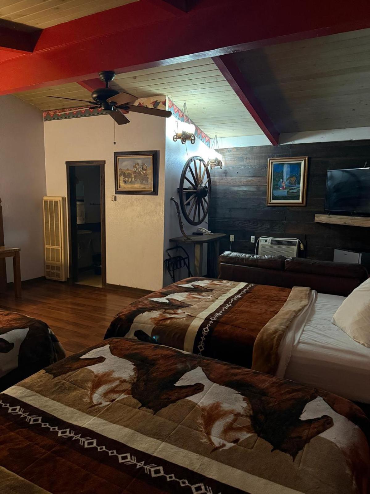 Cinderella Motel Hollister Kültér fotó